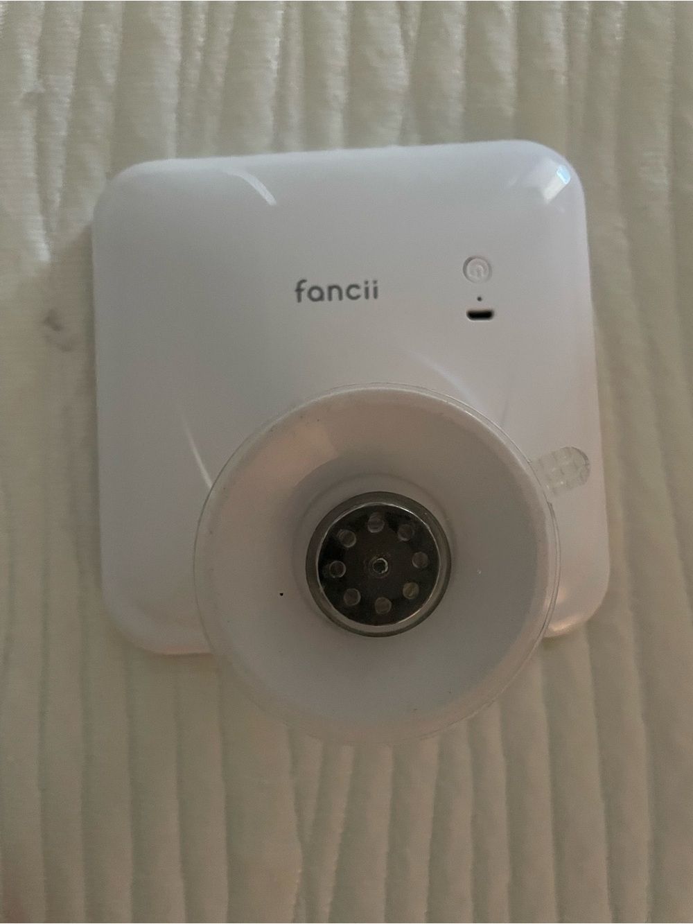 LED Touch Magnifying Mirror - Picture 3 of 3